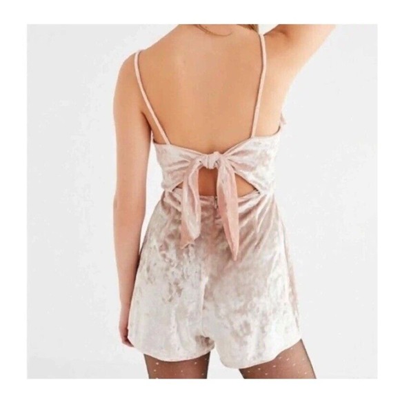 URBAN OUTFITTERS Velvet Romper S Ruffle Cut‎ Out Open Back Party Club Neutral - Picture 1 of 9
